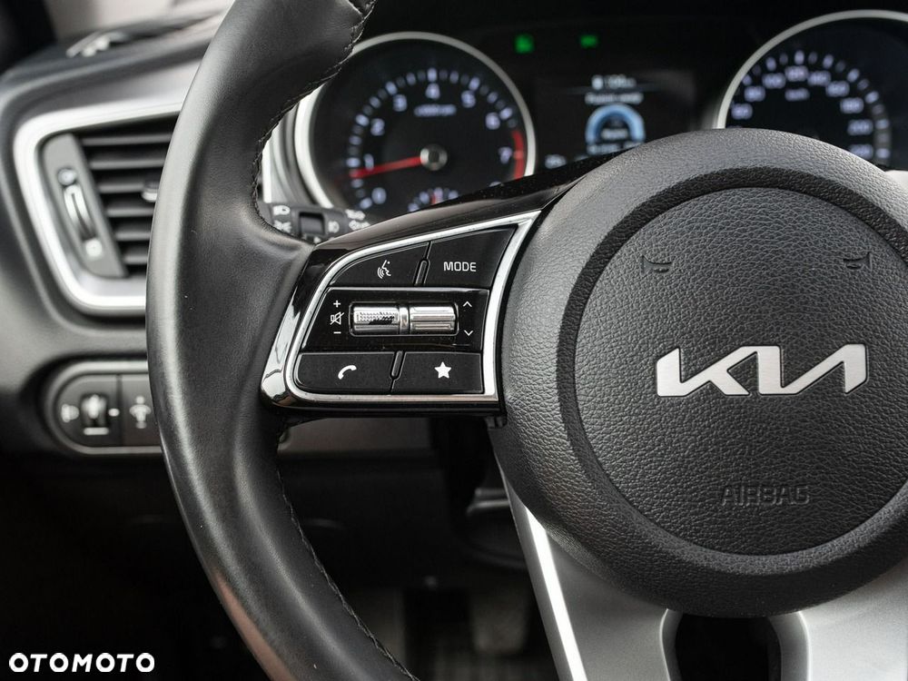 Kia Ceed 1.5 T-GDI M - 12