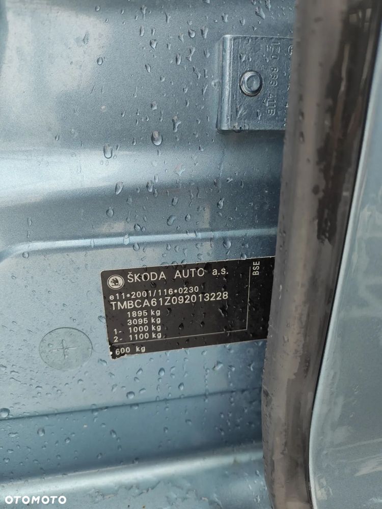 Skoda Octavia 1.6 Style - 8