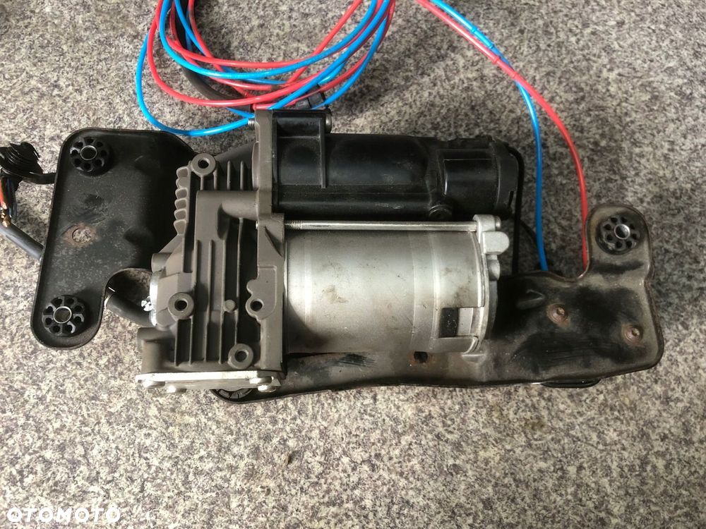 BMW E70 X5 pompa kompresor agregat zawieszenia tyl nivo X6 - 2