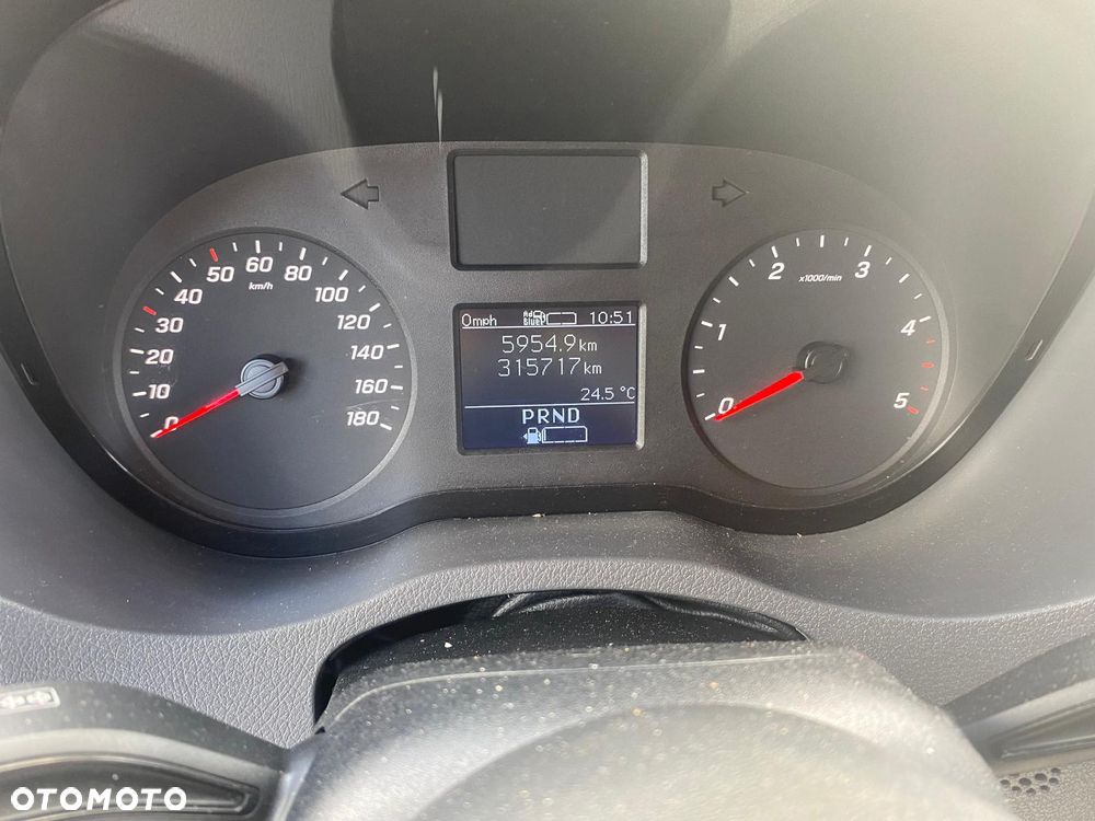 Mercedes-Benz Sprinter - 20