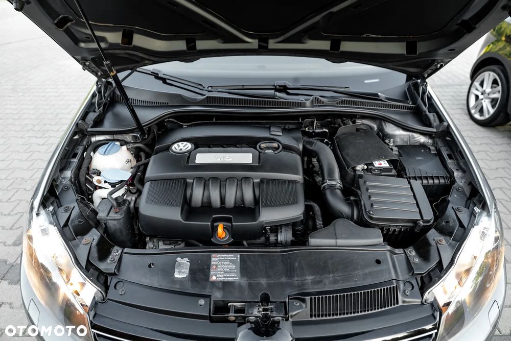 Volkswagen Golf 1.6 Highline - 35