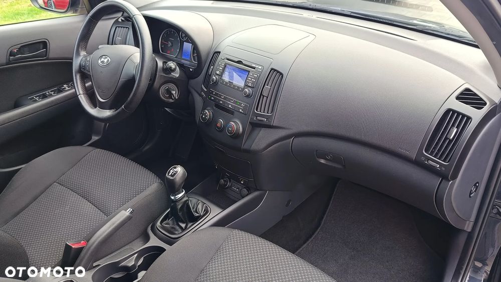 Hyundai i30 1.4 FIFA WM Edition - 19