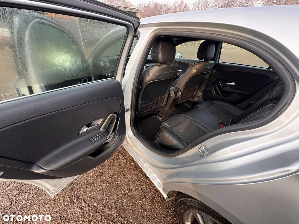 Mercedes-Benz Klasa A 180 d Edition 1 7G-DCT - 30