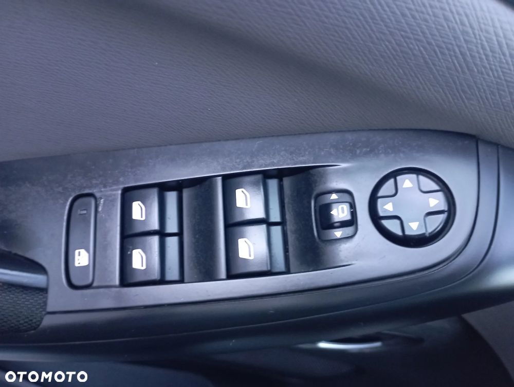 Citroën C4 Picasso 1.6 VTi Attraction - 19