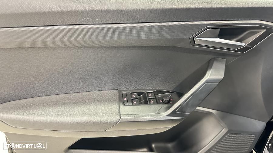 SEAT Ibiza 1.0 TSI Style DSG - 24