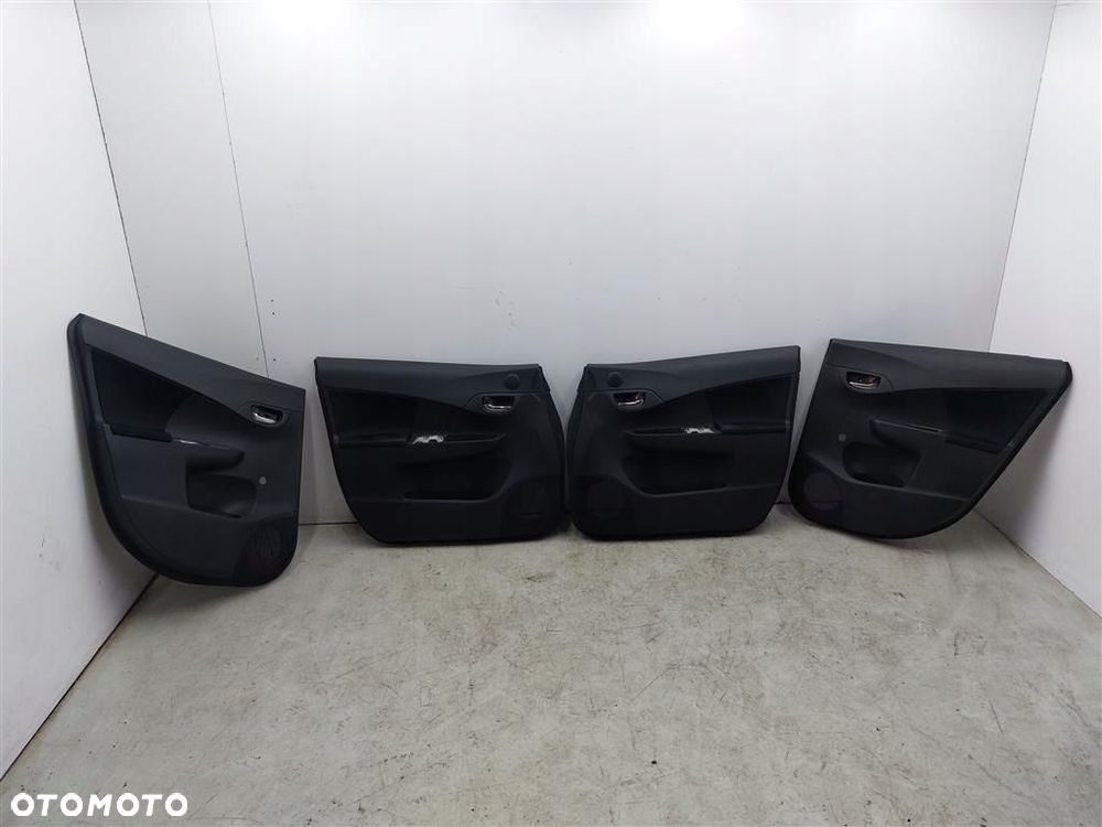 Tapicerka drzwi przód TYŁ prawe Toyota Verso-S 2009–2018 R - 1
