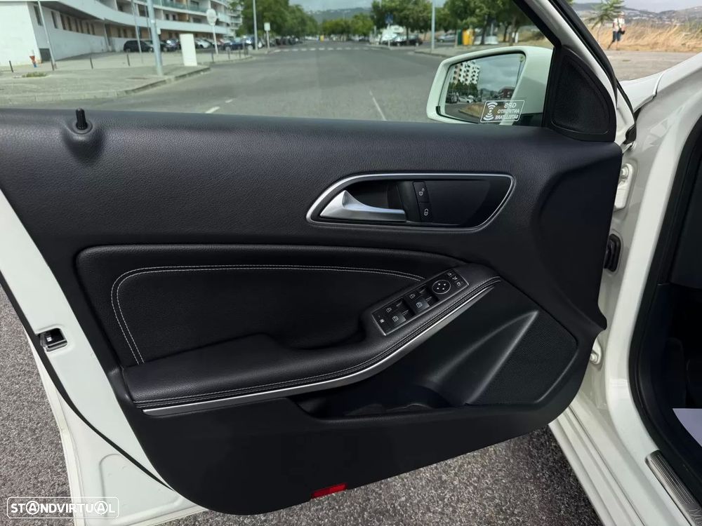 Mercedes-Benz A 180 CDI (BlueEFFICIENCY) Urban - 29