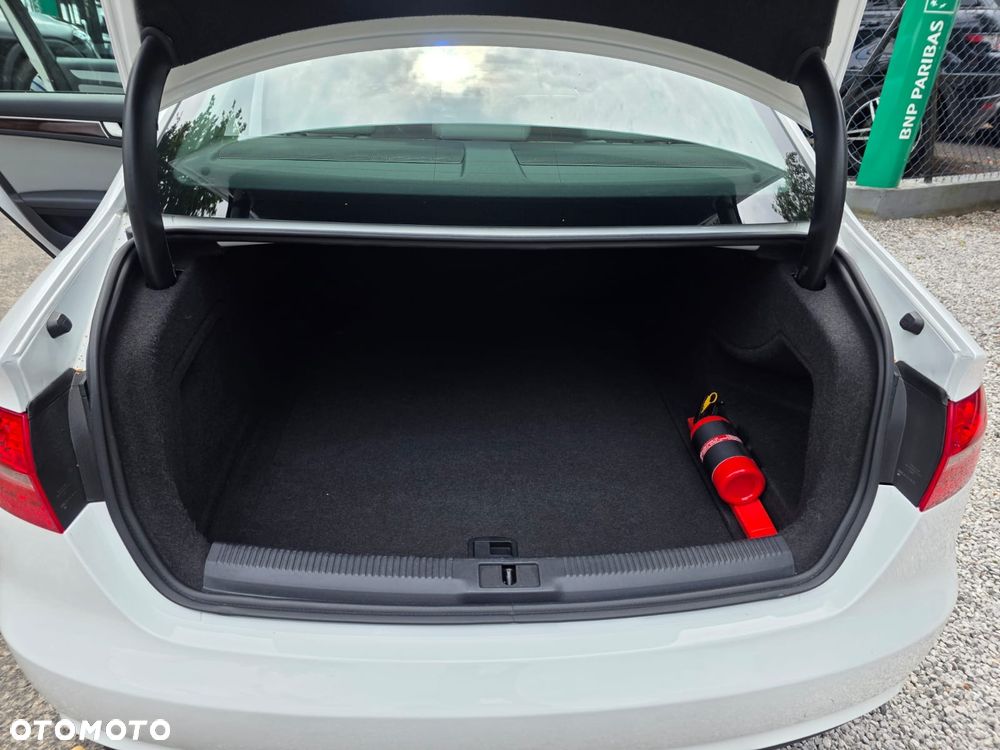 Audi A4 Limousine - 21