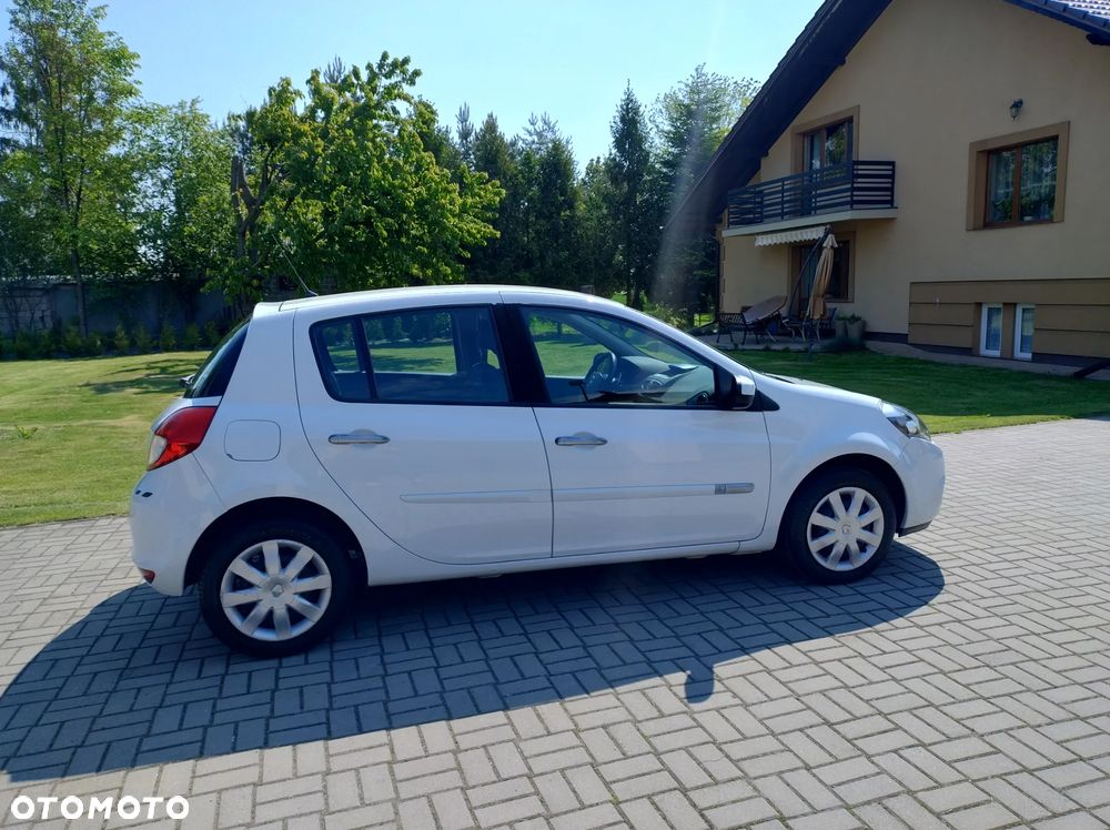 Renault Clio 1.2 16V 75 Dynamique - 4