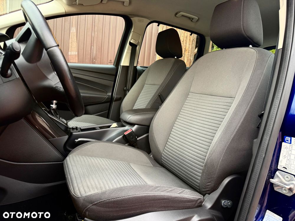 Ford C-MAX ver-2-0-tdci-titanium - 24