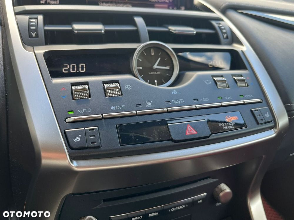 Lexus NX 300 Prestige AWD - 22