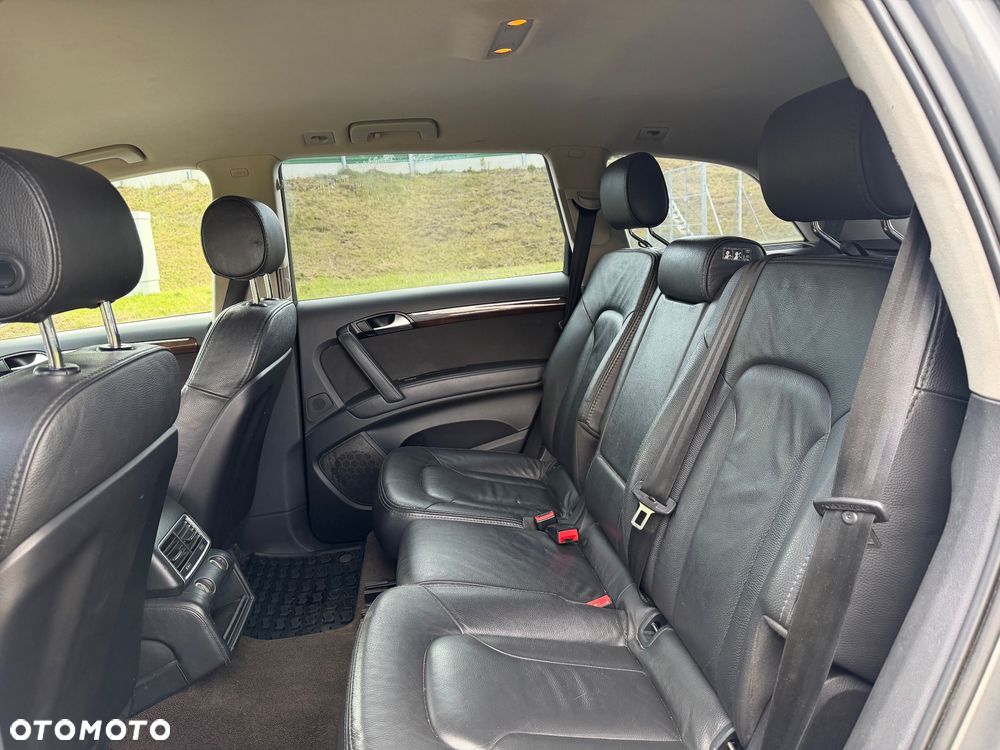 Audi Q7 3.0 TDI DPF clean diesel Quattro Tiptronic - 29