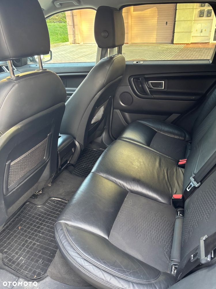 Land Rover Discovery Sport D150 FWD SE - 12