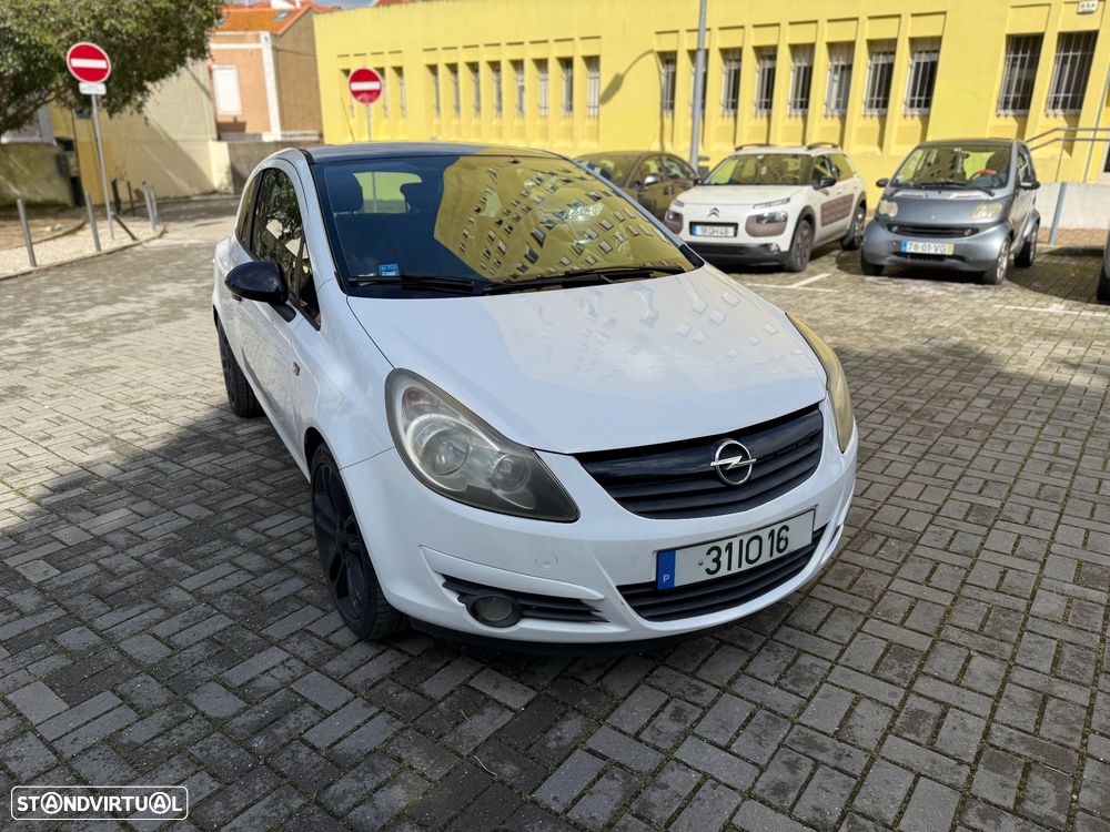 Opel Corsa 1.2 Flex Fuel - 1