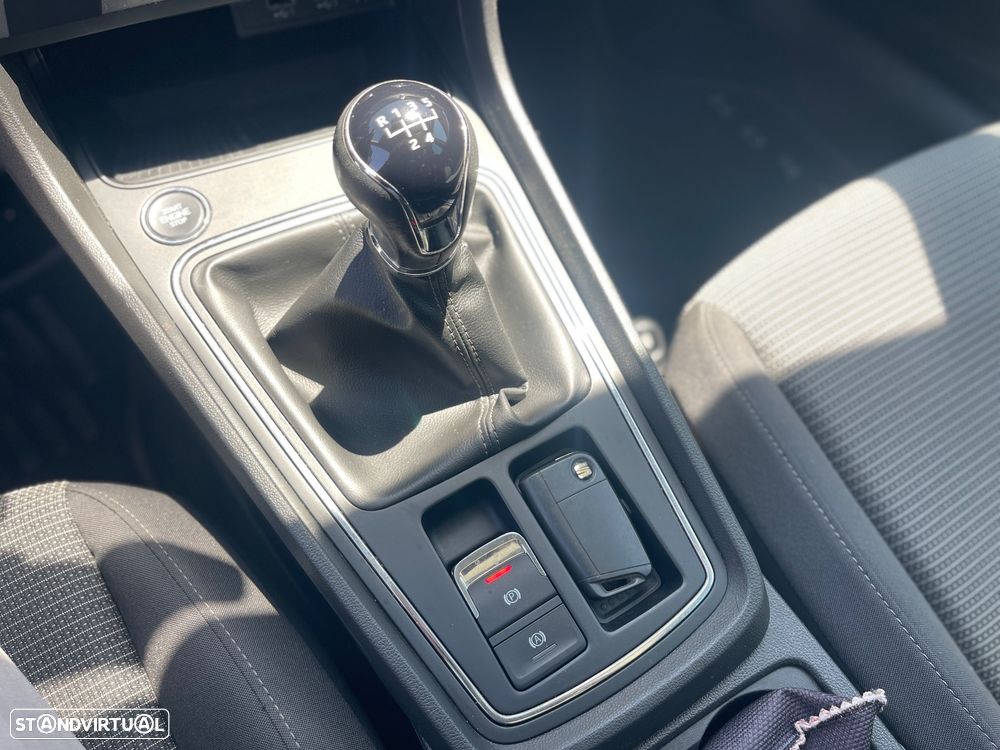 SEAT Leon ST 1.6 TDI Style S/S — fotografia 23