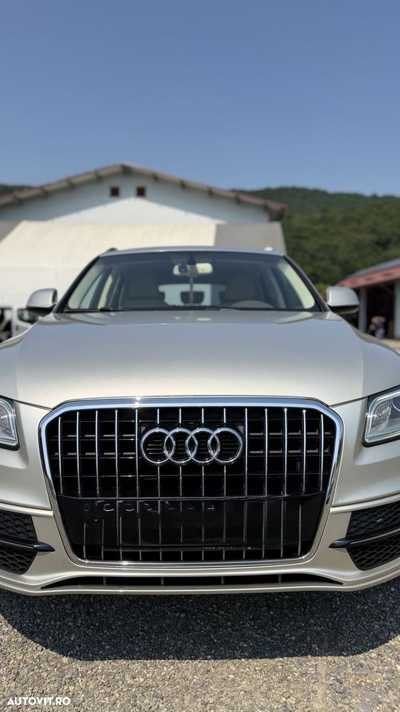 Audi Q5 2.0 40 TDI quattro S tronic Sport - 2