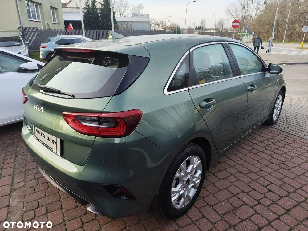 Kia Ceed - 7
