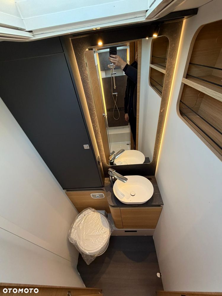 Adria Sonic 700 DC - 21