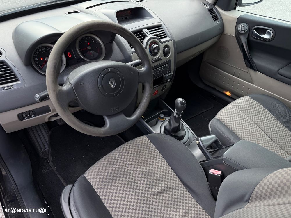 Renault Mégane Break 1.5 dCi Confort - 5