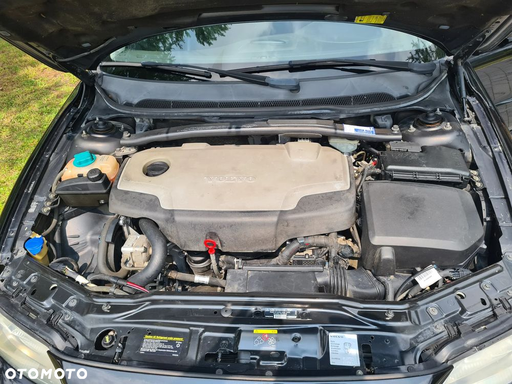 Volvo V70 D5 DPF Edition Sport - 19