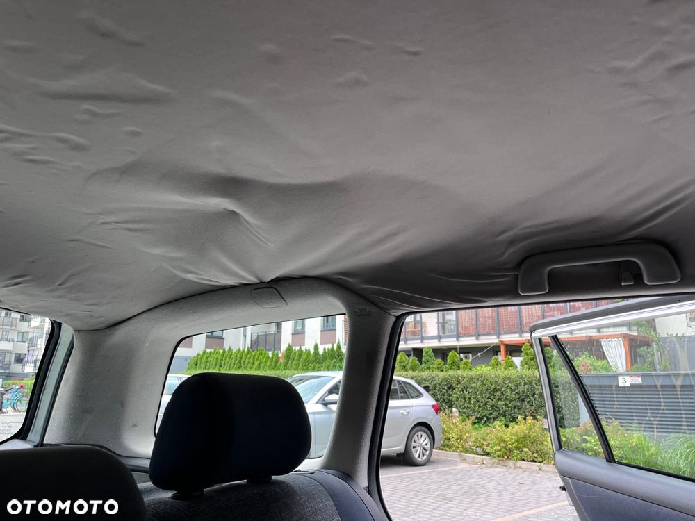Toyota Corolla 1.6 VVT-i Sol (air6) - 11