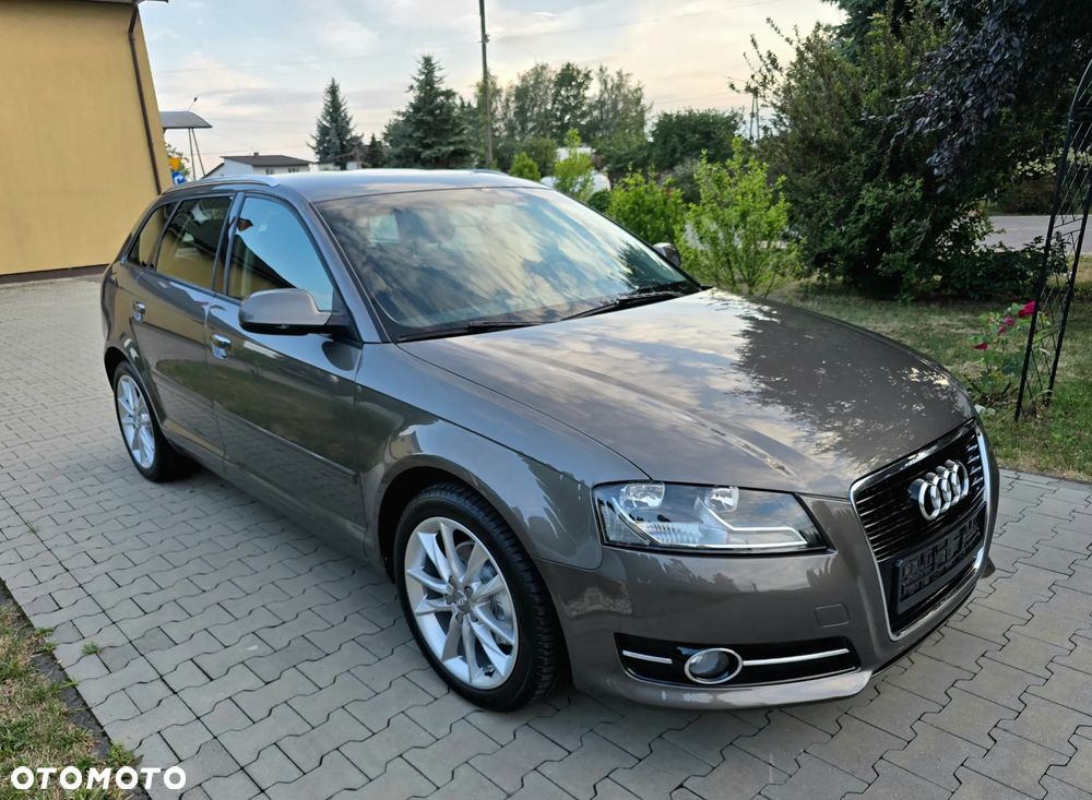 Audi A3 Sportback 2.0 TDI Ambiente - 23