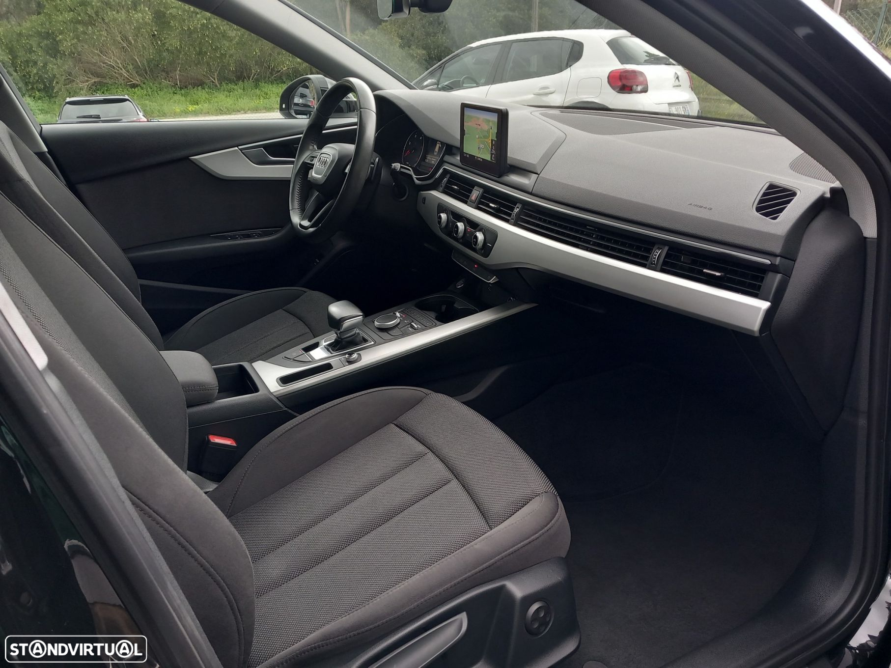 Audi A4 Avant 35 TDI Design S tronic - 9