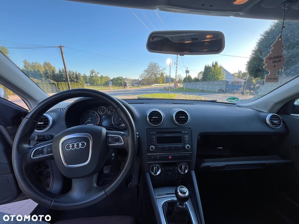 Audi A3 Sportback 2.0 TDI DPF Ambiente - 8