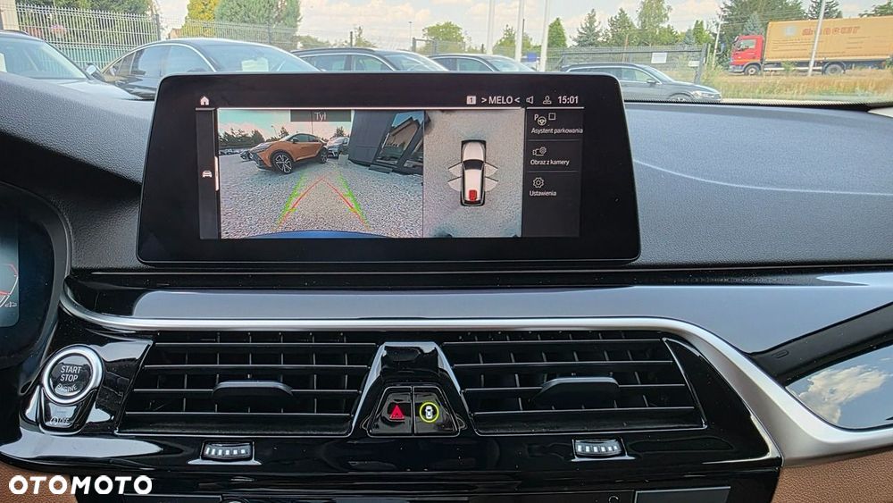 BMW Seria 5 518d Sport Line - 29