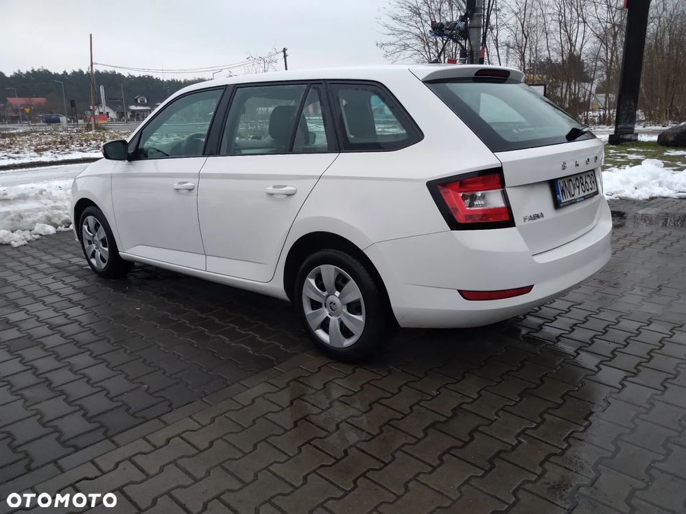 Skoda Fabia 1.0 TSI Ambition - 4
