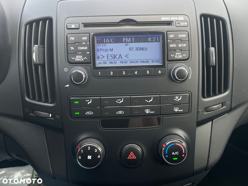 Hyundai i30 1.4 Classic + - 11