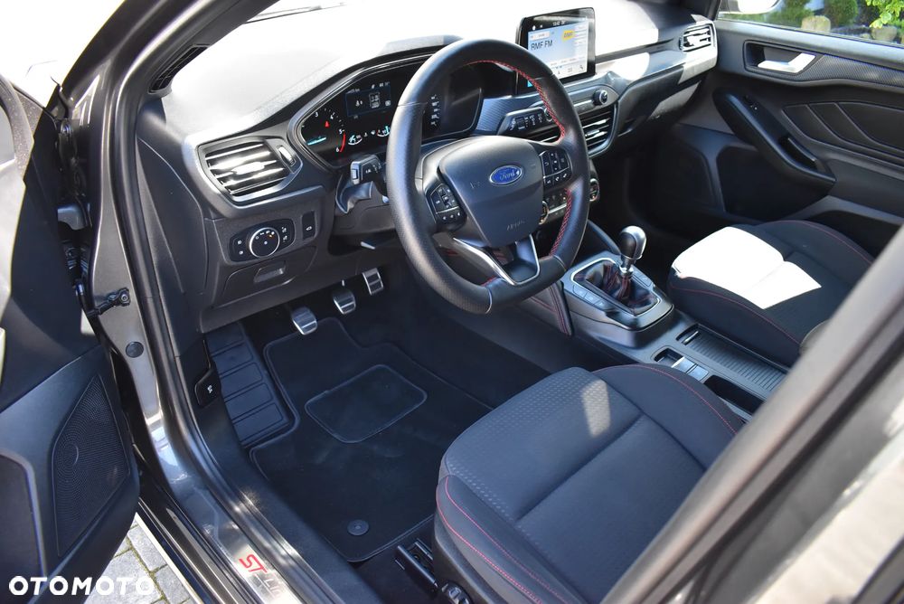 Ford Focus 1.5 EcoBlue STart-Stopp-System ST-LINE - 17