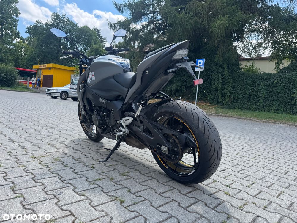 Suzuki GSX 1000 - 5