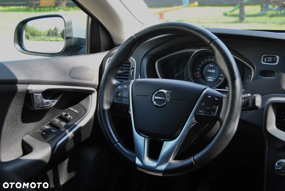 Volvo V40 D2 Drive-E Summum - 10