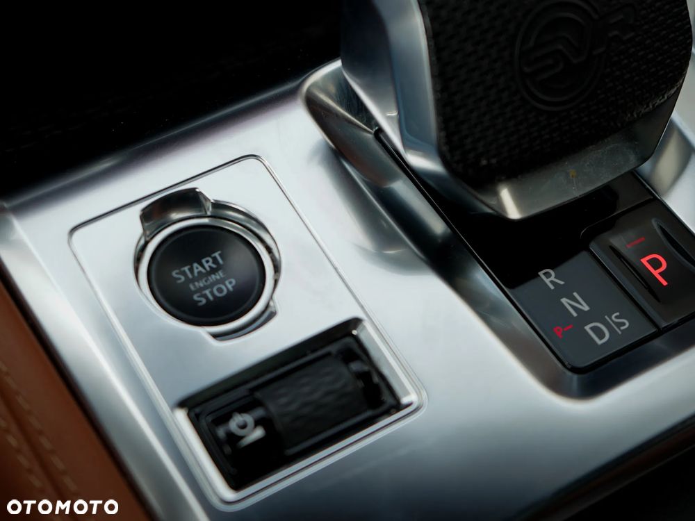 Jaguar F-Pace 5.0 V8 P550 AWD SVR - 25