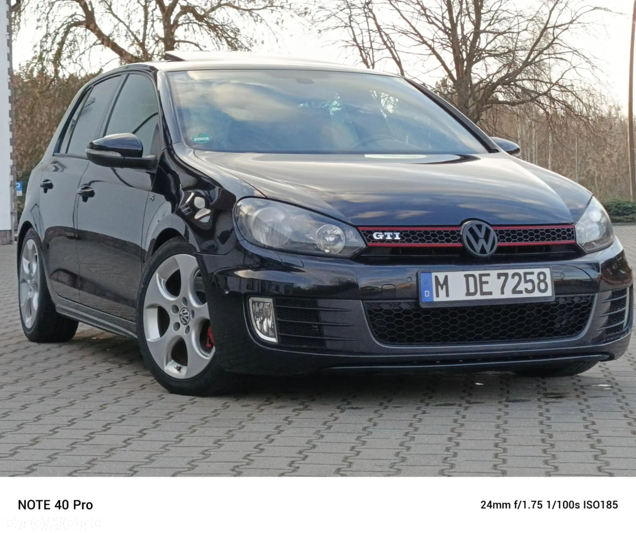 Volkswagen Golf 2.0 GTI - 1