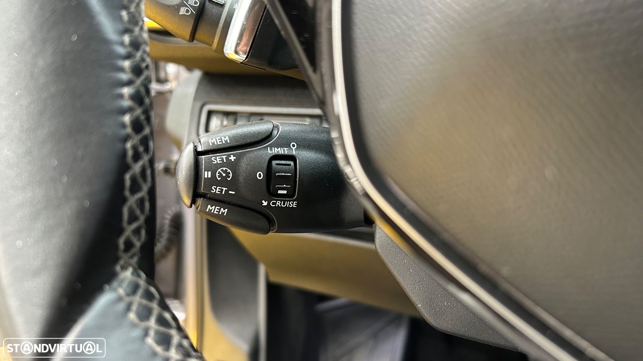 Peugeot 3008 PureTech 130 Stop & Start EAT6 Allure - 14