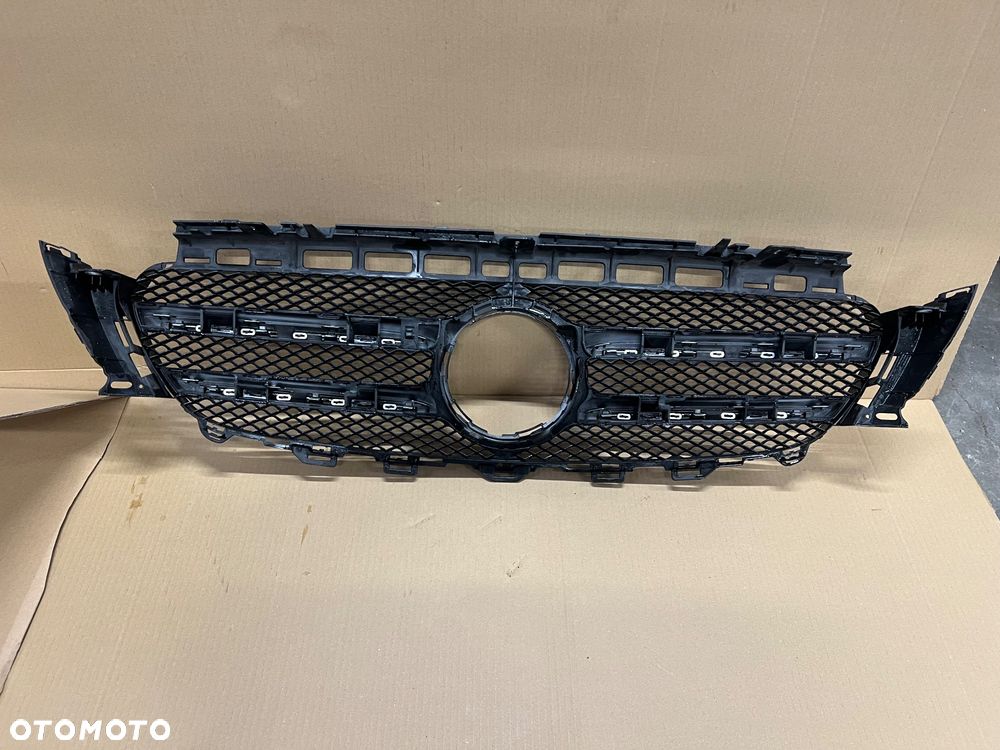 MERCEDES ATRAPA GRILL E KLASA W213 A2138880123 - 2