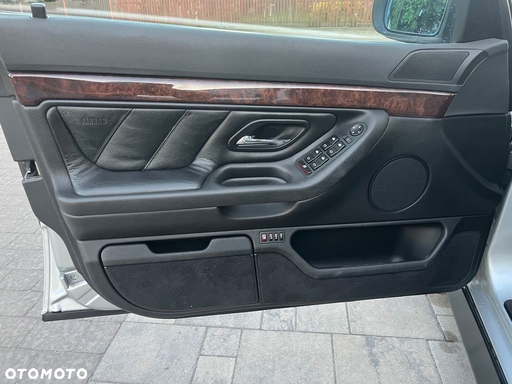 BMW Seria 7 735i L - 29
