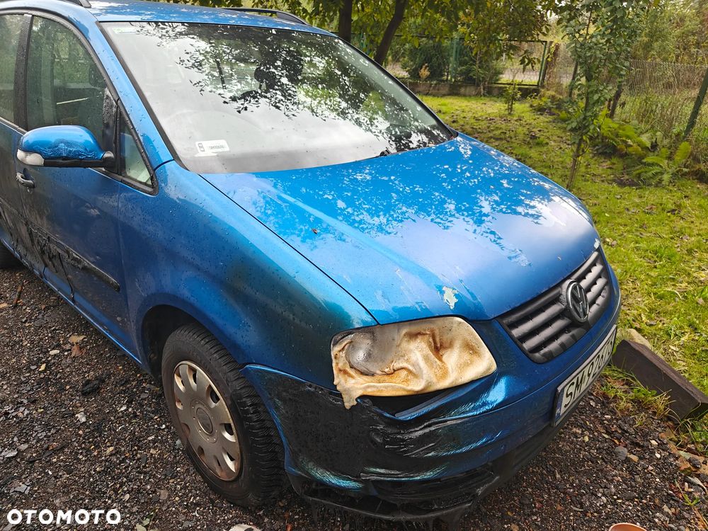 Volkswagen Touran 1.9 TDI Highline - 2