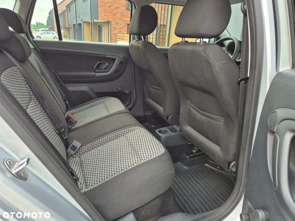 Skoda Fabia 1.4 16V Comfort - 9