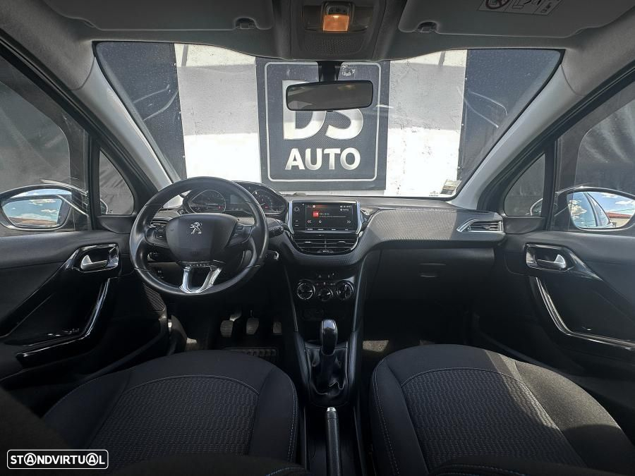 Peugeot 208 1.2 PureTech Style - 13