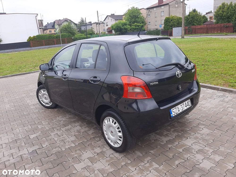 Toyota Yaris 1.3 Luna - 16