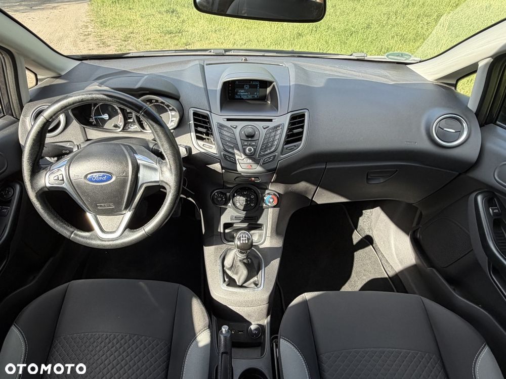 Ford Fiesta - 8