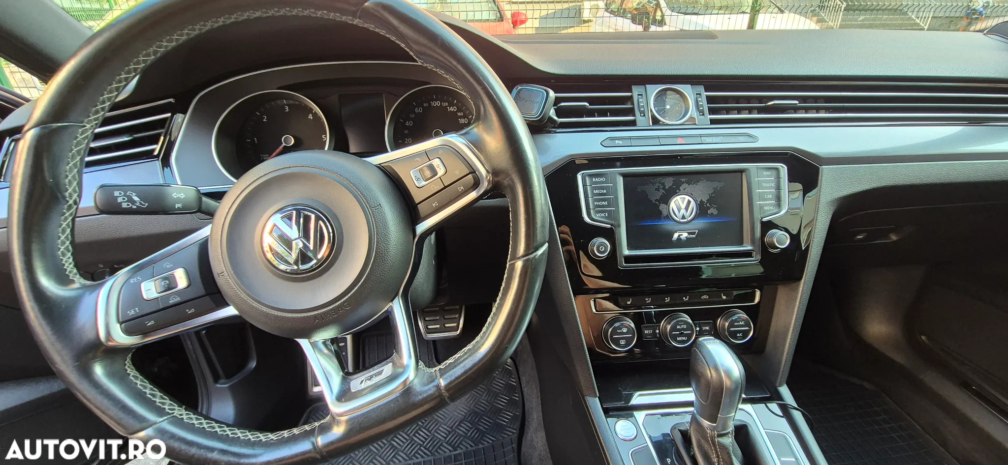 Volkswagen Passat 2.0 TDI DSG Comfortline - 10