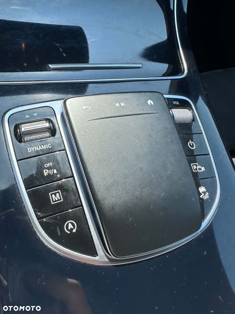 Mercedes-Benz GLC 220 d 4Matic 9G-TRONIC AMG Line - 18