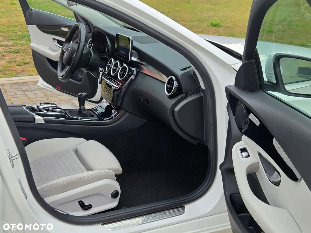 Mercedes-Benz Klasa C 200 (BlueTEC) d Exclusive - 20