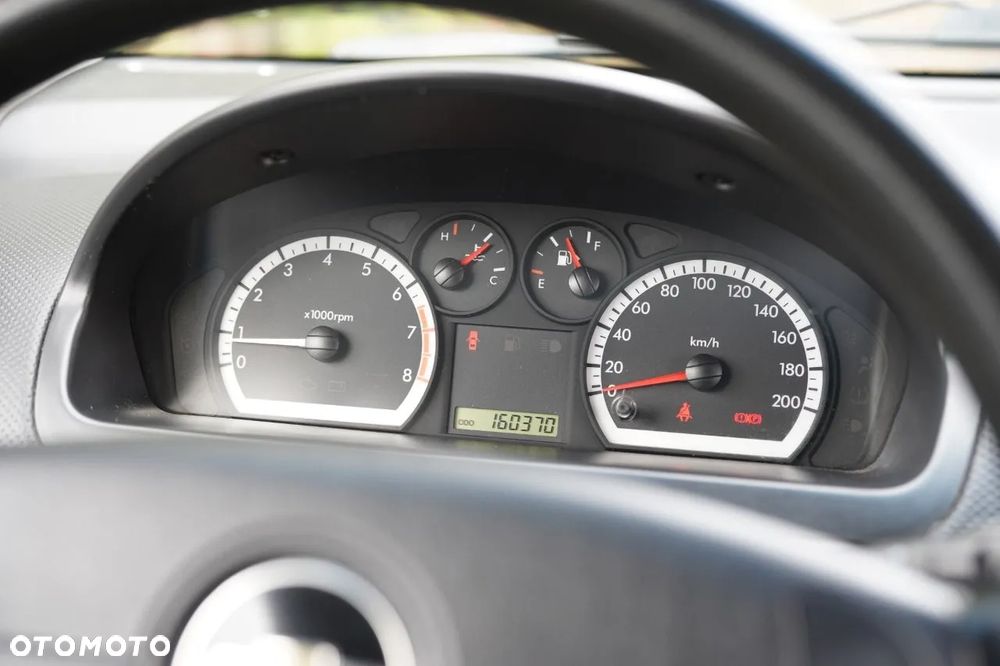 Chevrolet Aveo - 11