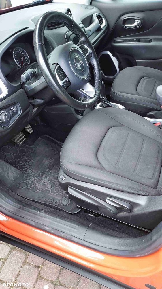 Jeep Renegade - 14