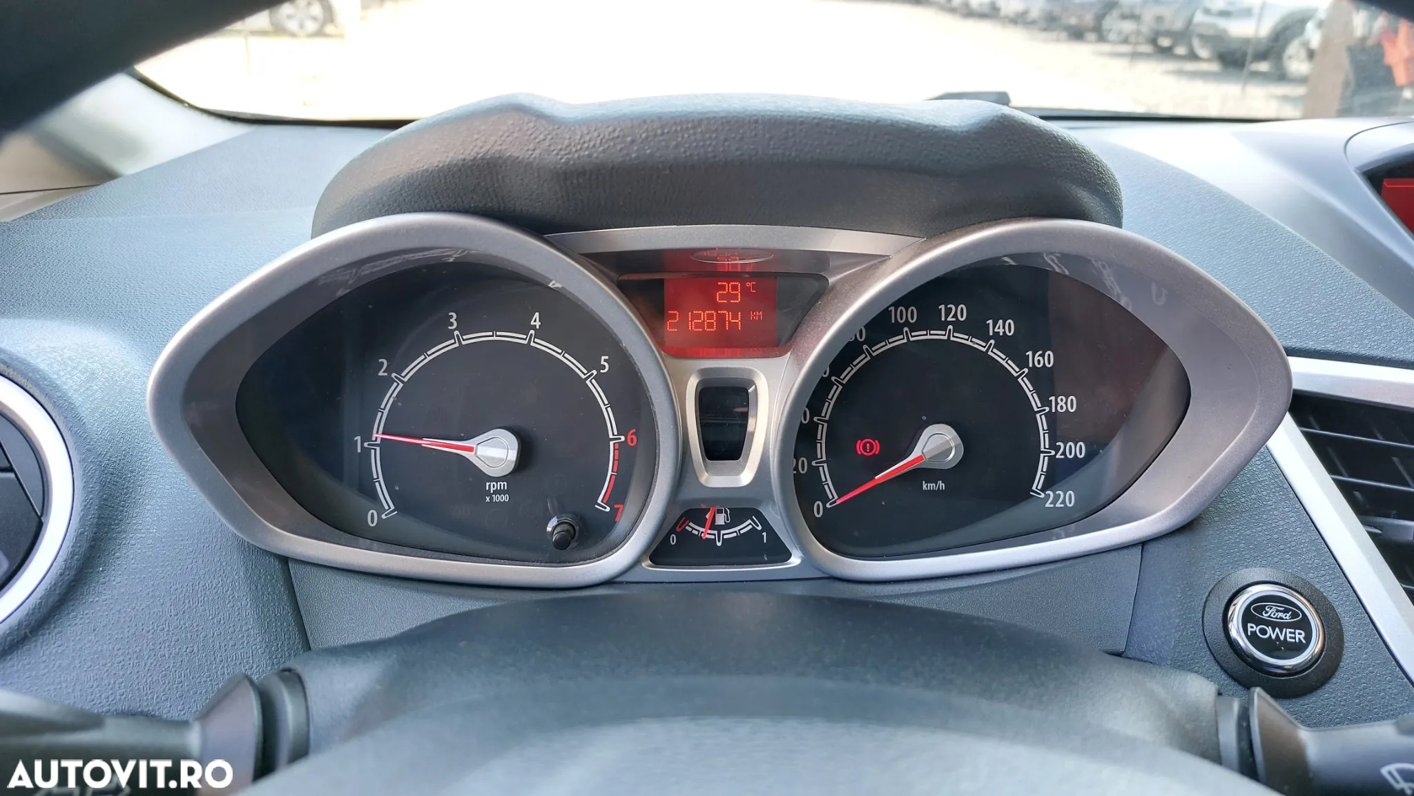 Ford Fiesta 1.4i Titanium - 12